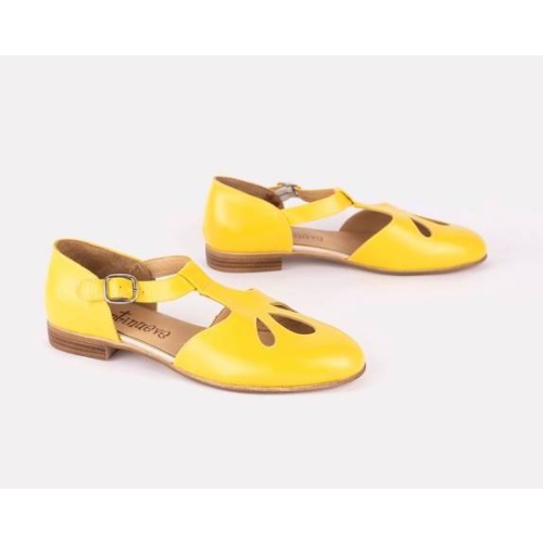 janis-yellow-retro-sandals.jpg